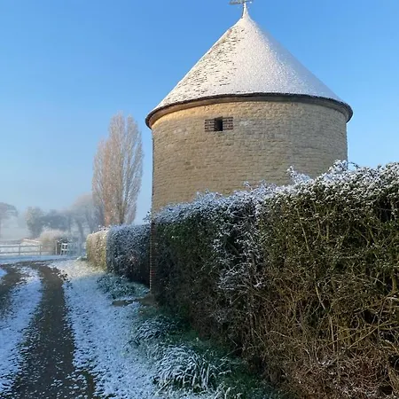 Domaine De Prestal 3* Le Merlerault