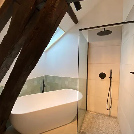 Konukevi Domaine De Prestal