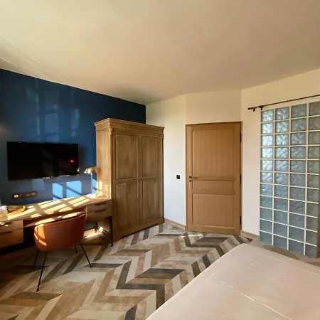 Domaine De Prestal 3* Le Merlerault