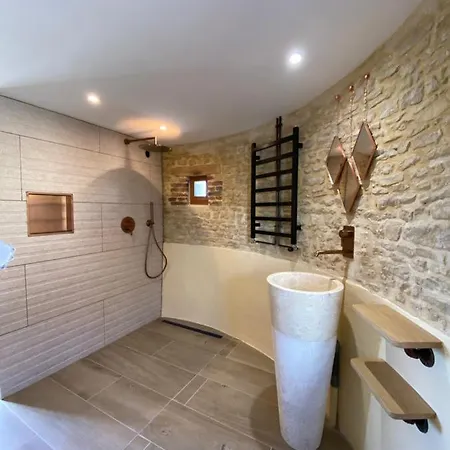 Domaine De Prestal 3*