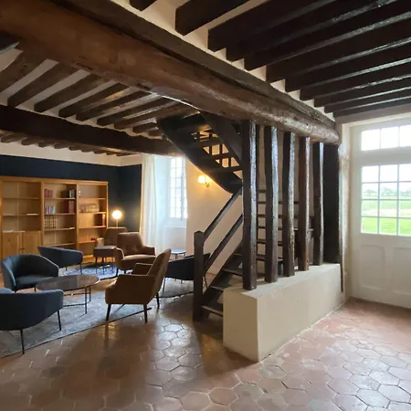 Domaine De Prestal 3*